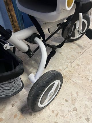 Triciclo Infantil Evolutivo con Capota