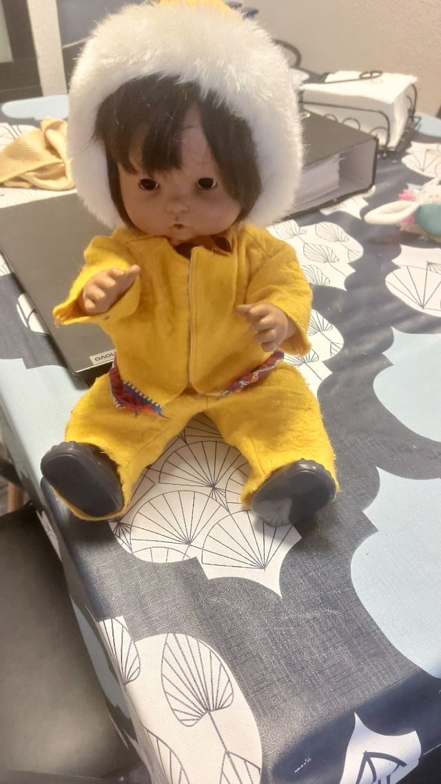 Muñeco Nenuco con traje se esquimal de segunda mano por 40 EUR en
