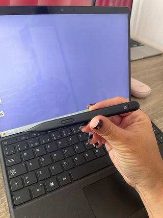 Microsoft Surface Pro 8 con Teclado y Lápiz