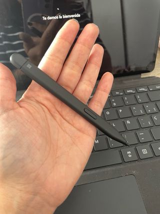 Microsoft Surface Pro 8 con Teclado y Lápiz