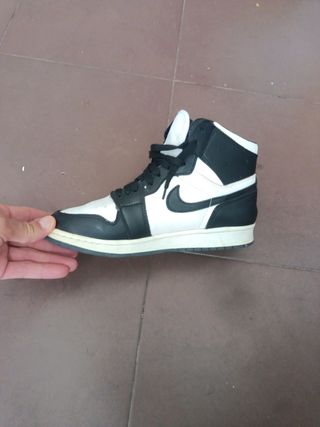 Zapatilla Nike Air Jordan Alta Negra Blanca