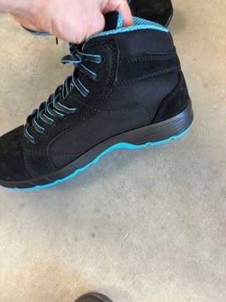 Botas de seguridad Sparco negras y azules