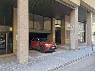 Garaje en alquiler en Centre en Sabadell