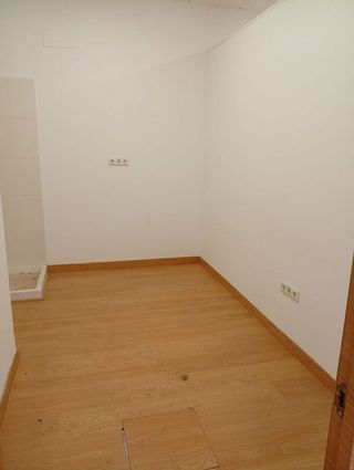 Local comercial en alquiler en Sector V en Elche