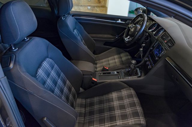 Volkswagen Golf 2.0TDI CR BMT GTD 184