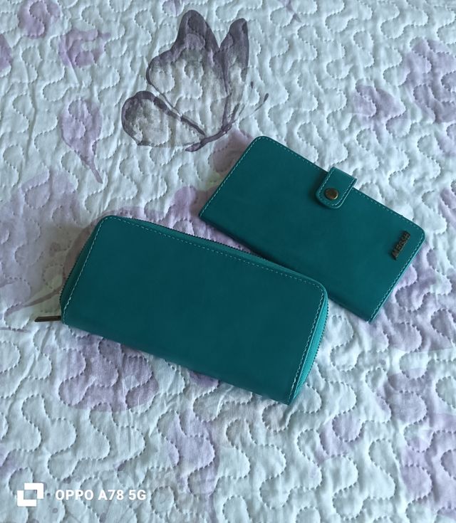 Cartera MEGSH color verde azulado