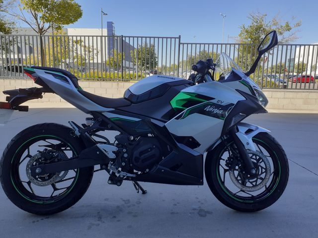 Kawasaki Ninja e-1 Eléctrica