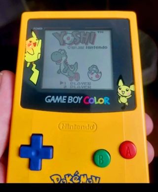 Game Boy Color Pokémon Amarillo