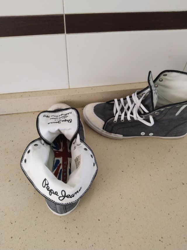 Sneakers Pepe Jeans grigie e bianche