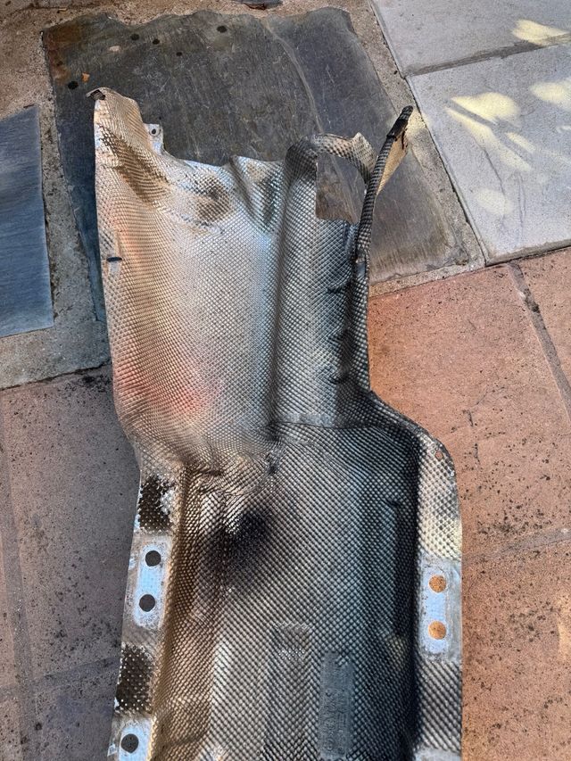 Chapa anti calórica BMW 320d berlina