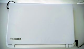 Ordenador portátil Toshiba Satellite blanco