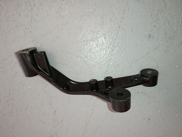 Soporte motor KTM Duke 125