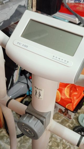 Bicicleta elíptica blanca