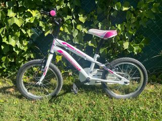 Bicicleta infantil Megamo 16 blanca y rosa