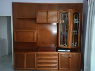 Mueble de comedor de madera