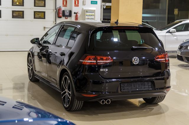 Volkswagen Golf 2.0TDI CR BMT GTD DSG 184