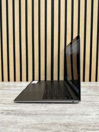 MacBook Air 13" 2019 i5 8gb 256gb SSD