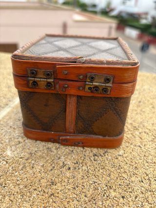 Scatola vintage in legno porta oggetti