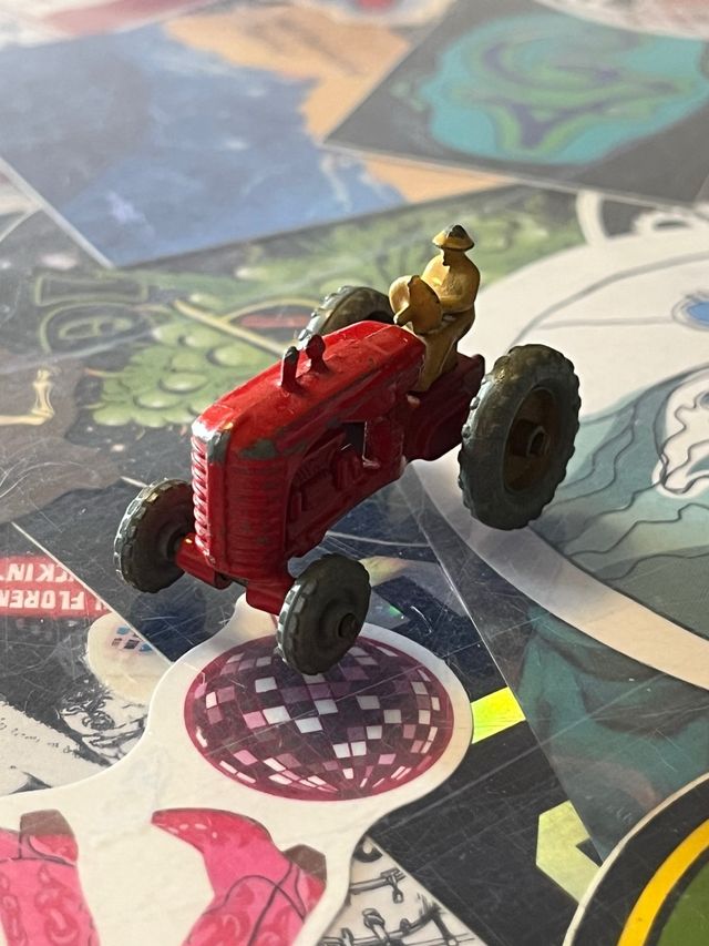 Trattore Matchbox rosso