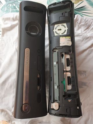 Dos Xbox 360 Negras