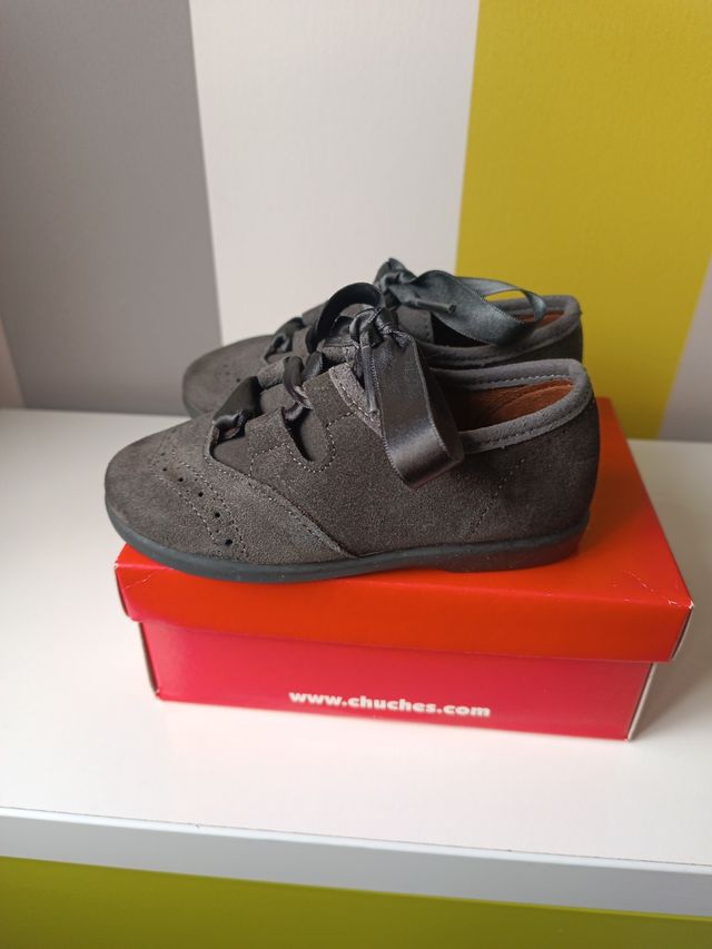 Zapatos CHUCHES unisex niños talla 24