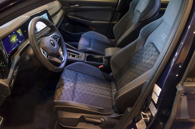 Volkswagen Golf 2.0TDI R-Line DSG 150CV