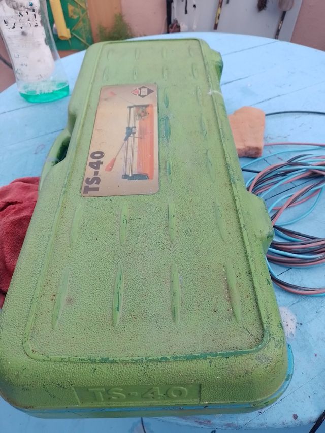 Cortador de cerámica RUBI