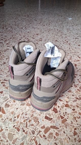 Botas de Montaña Quechua (MUJER-Talla 37) 