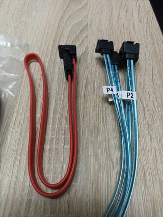 Cavo Mini SAS SFF-8087 36 Pin a 4 SATA