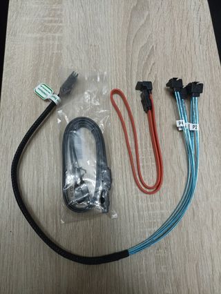 Cavo Mini SAS SFF-8087 36 Pin a 4 SATA