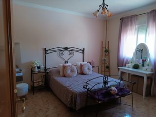 Chalet con terreno y piscina en Las Torres de Coti