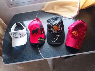 Confezione da 4 cappelli per bambini