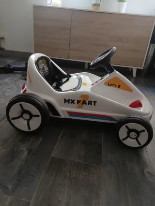 Coche electrico MX KART blanco,se escuchan ofertas