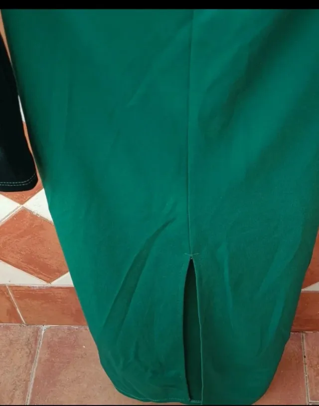 Vestido midi verde elegante