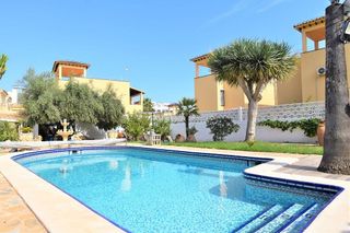 Chalet en venta en Campos de Golf - Villa Martin - Los Dolses en Orihuela