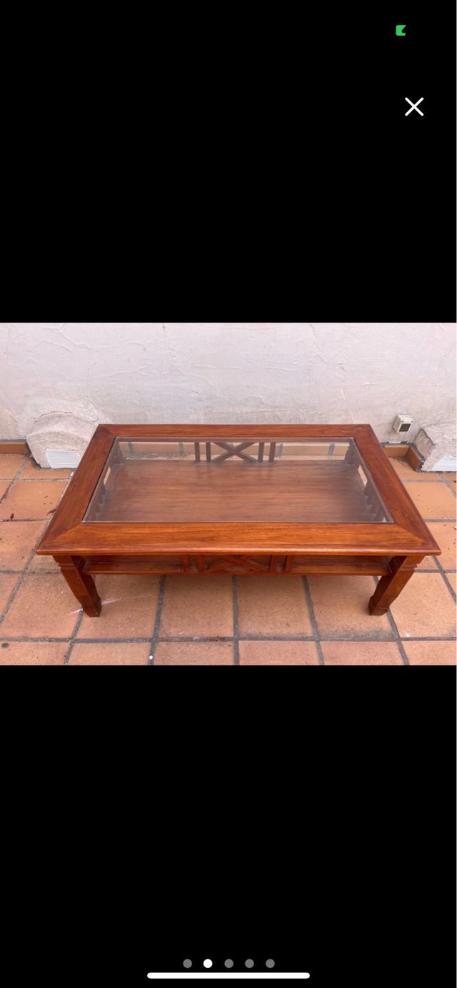 Mesa de centro de madera maciza con tapa de crista