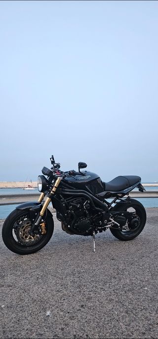 Triumph Speed Triple 1050