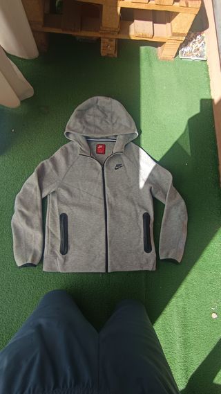 Chaqueta Nike Tech