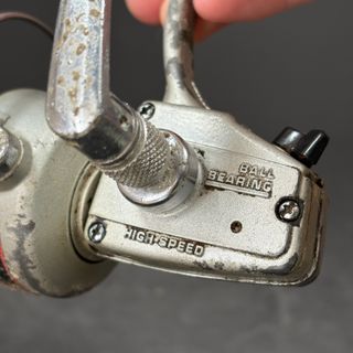 Mulinello in metallo da pesca Daiwa 8150HRL