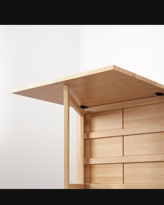 Mesa plegable de madera maciza con cajones