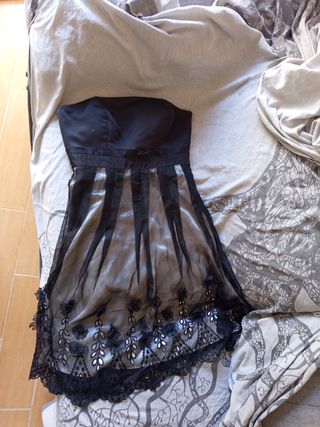 Vestido fiesta negro encaje