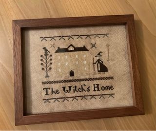 Cuadro punto de cruz The Witch’s Home