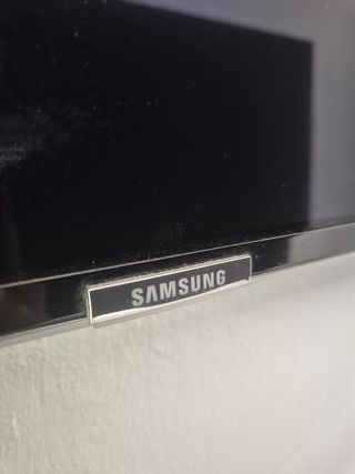 TV Samsung 55'' Curva SUHD 4K con defecto