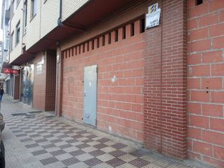 Local comercial en venta en Villaquilambre