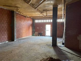 Local comercial en venta en Villaquilambre