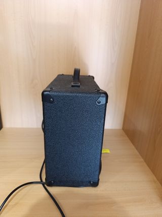 Amplificador Bajo Harley Benton HB-20B