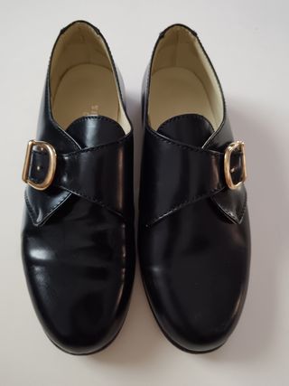Zapatos niño hebilla negra, talla 32