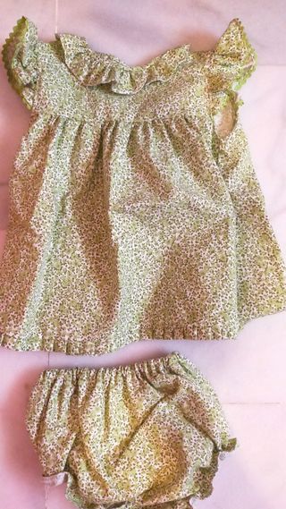 Vestido verde flores 12 meses