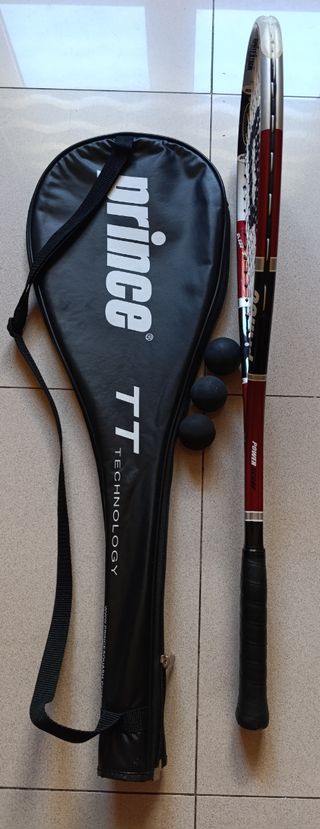 RAQUETA SQUASH MARCA PRINCE TITANIUM.
