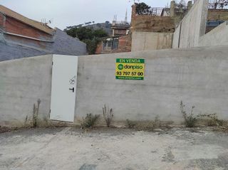 Terreno en venta en Finestrelles en Esplugues de Llobregat